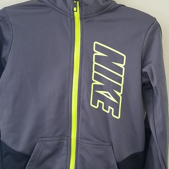 7 Nike Set Gray &Yellow - Picture 3 of 7